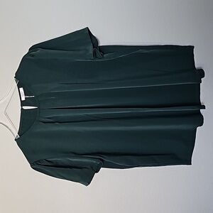 Soteer Feminine Office Dressy XXL NWT short sleeve pleat neck blouse